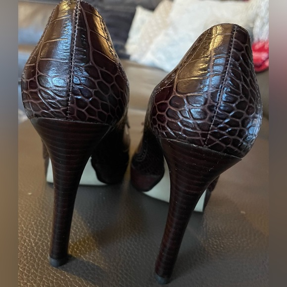 Marc Fisher shoes - Picture 3 of 3